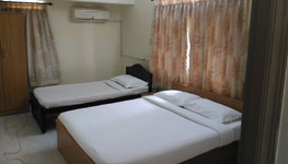 triple occupancy room